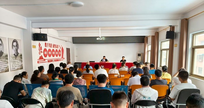 學(xué)習上級文件精神